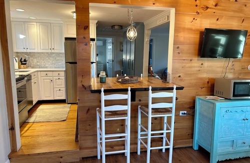 South Yarmouth House | Charming Cape house - NEW Central AC, WiFi, laundry, patio, short walk to beach