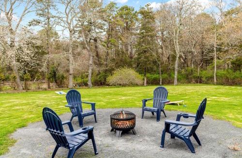 West Barnstable House | Charming Coastal Home with Fire Pit & Patio in Barnstable, Massachusetts