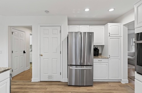 Kennebunk House | Charming Coastal Retreat in Kennebunk – Quiet Neighborhood, Walk to Town!