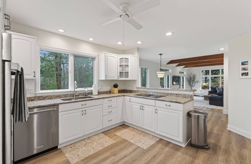 Kennebunk House | Charming Coastal Retreat in Kennebunk – Quiet Neighborhood, Walk to Town!