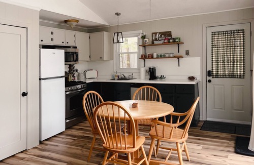 Locke Lake Colony Cottage | Charming cottage for the perfect nature getaway