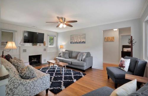 Jamesport House | Charming Cottage in The Heart of the North Fork