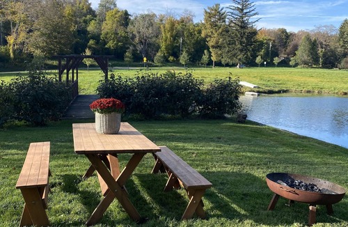 Stanfordville Cottage | Charming cottage with pond and waterfall view