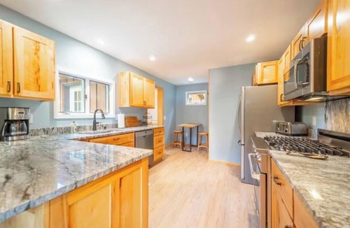 Wilmington Ski Chalet | Charming-cozy-secluded Adirondack chalet- dog friendly in Wilmington, NY
