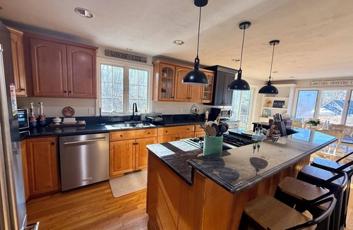 Cummaquid House | Charming Cummaquid Colonial with a Pool