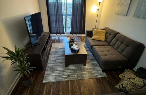 Laval Apartment | Charming fully equipped apt in a quiet area of ​Ste-Rose. Non-smoking. No pets