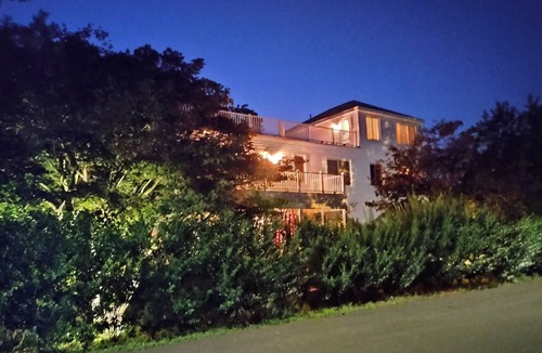 Morgan Point Apartment | Charming Getaway by Ocean with Panoramic Views and Two Private Beaches