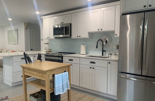 Truro Apartment | Charming Guest House in Truro