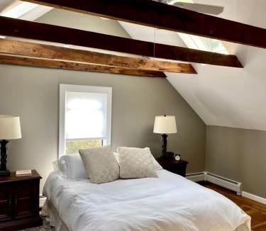Voluntown House | Charming Guest House Stay in a Private Ensuite in Voluntown, Connecticut