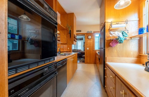 Northeast Harbor House | Charming Home Apt - Walk to Acadia & the Harbor