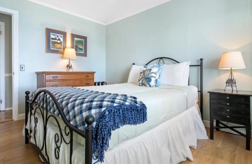 Trenton House | Charming home with stunning bay views, sunroom, gazebo, deck, & grill