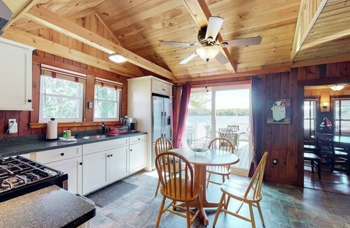 Windham Cabin | Charming lakefront cottage with a dock, WiFi, & washer/dryer - dogs welcome