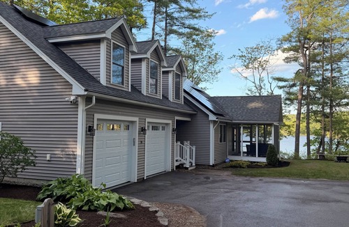 Lochmere House | Charming Lakehouse in Peaceful Tilton on Silverlake!