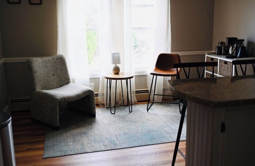 Mexico House | Charming Maine Home w/Pool Table + Jukebox