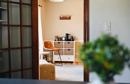 Mexico House | Charming Maine Home w/Pool Table + Jukebox