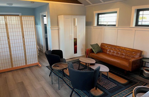 Bristol House | Charming newly renovated and furnished 1-bedroom house in Historic Bristol, RI