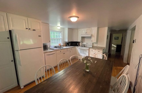 Edgartown Cottage | Charming Pet-Friendly 4B Chappy Cottage