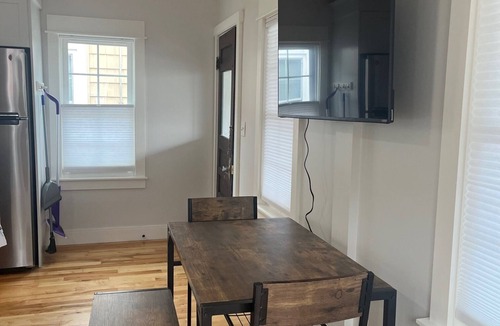 Ocean Park Cottage | Charming, renovated 2-bedroom cottage in Old Orchard 100 yds to the beach