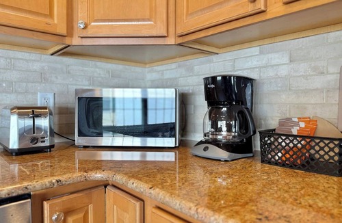 West End House | Charming Retreat - 5 minutes from All Star Village!