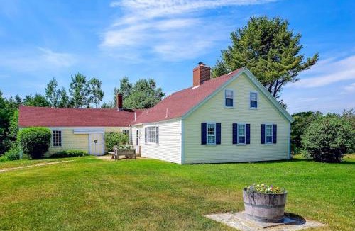 Hancock House | Charming Seaside Cottage with a Gas Fireplace, Spacious Patio, and Nearby Hiking