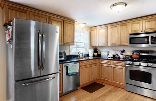 South Dennis House | Charming two-story getaway with full kitchen, WiFi, furnished deck & yard