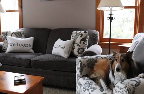 Manchester Center House | Charming VT home, Hot tub, pool, Fall, Winter and long term discounts, just ask!