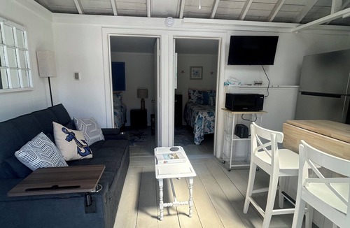 West Yarmouth Cottage | Charming West Yarmouth Cottage- Minutes to Beaches, Dining & Family Fun