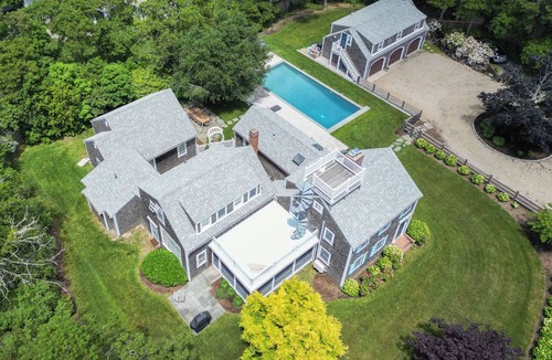 Chatham House | Chatham Estate. Heated Pool, Sleeps 16+, AC, walk to beach! 1.3 mi from town.