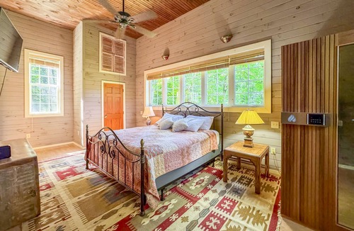 Chautauqua House | Chautauqua Farmhouse & Cabin - Sleeps 12 - Streamside Retreat