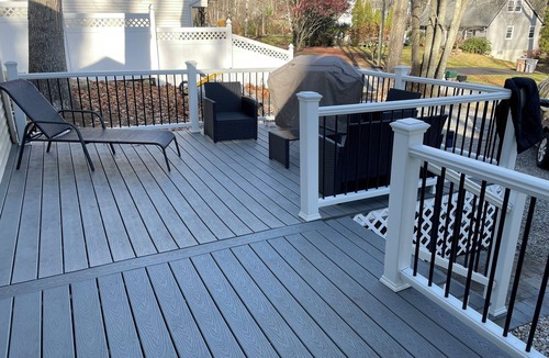 Niantic House | Cheerful Beachouse for your relaxing pleasure.