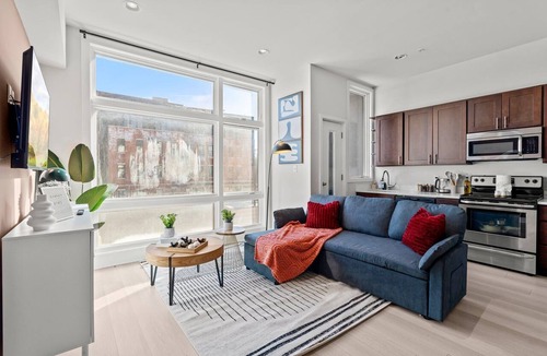Fairmount Apartment | Chic 1BR Unit - Walk to Met - Direct Subway to MAJOR INTERNATIONAL SPORTING EVENT