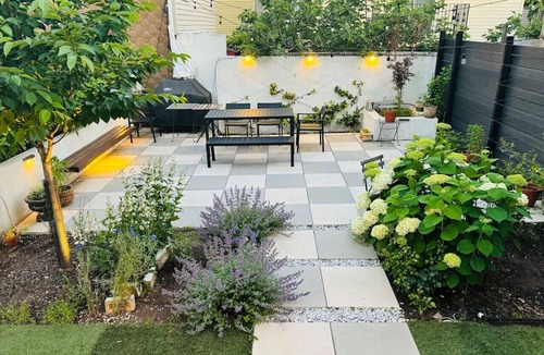 Harrison House | Chic 2BR Retreat 23min to NYC + Private Garden