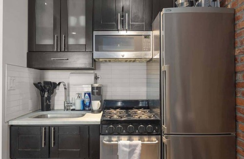 Midtown West Apartment | Chic 2BR Retreat in the Heart of Times Square