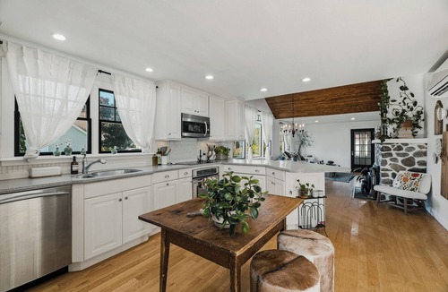 Niantic House | Chic Private Beach Rental