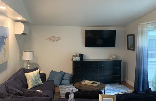Ogunquit Condo | Chicky's Place - Spacious Two Bedroom Condo- 15 min walk to Footbridge Beach