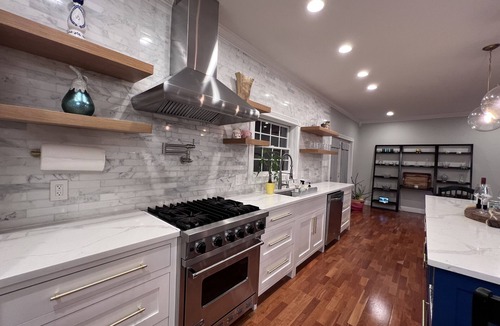 Fairfield House | Chilax with family in modern colonial Cul de sac near university