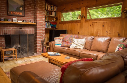 Chocorua Cabin | Chocorua Lake * Private Swimming Area * Dog Friendly * Hot Tub