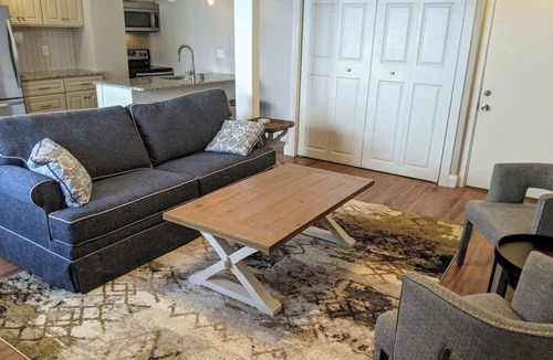 Wilmington Apartment | City Getaway 3