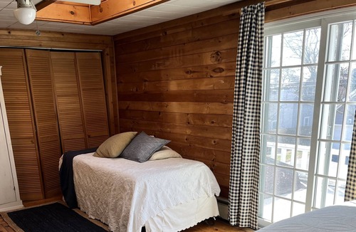 Niantic House | Classic Black Point Beach Cottage