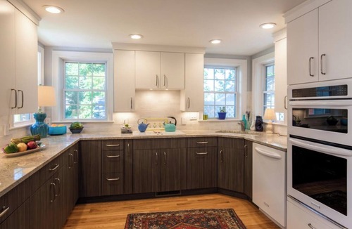 Tisbury House | Classic Downtown Property