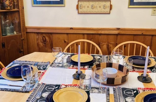 West Dover Cabin | Classic Mountain Cabin in West Dover, VT (pet-friendly)