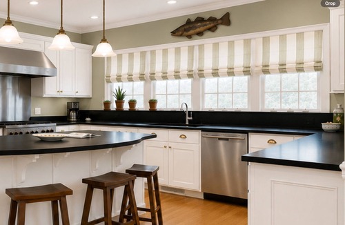 Dartmouth House | Classic New England Seaside Retreat - Quick Walk to Padanaram Village