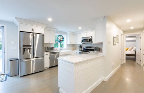 East Falmouth House | Classic Renovated Cape Cod Getaway