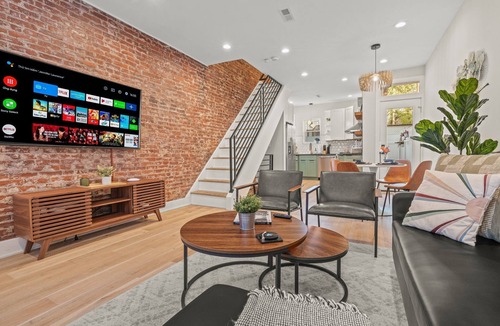Fishtown House | Clean and Comfy | King Bed | Steps to Fishtown Fun