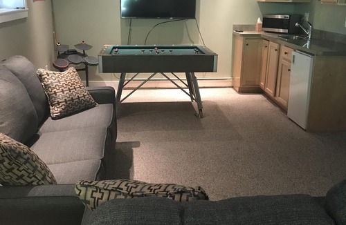 Bethlehem House | Clean Comfortable Chalet Located In The Heart Of The White Mountains