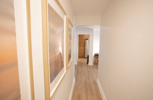 Ottawa Division Apartment | Clean, modern home & great location/Top logement – Propre, moderne et bien situé