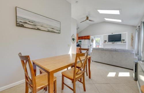 North Truro House | Close to Beach & P-Town! Cottage w/Bay Views