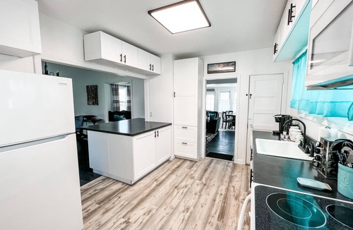 Niantic House | Coastal Black Point Beach House