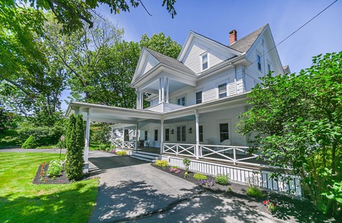 York Harbor House | Coastal Charm Awaits: Your Perfect Seaside Getaway - Walk to York Harbor Beach!