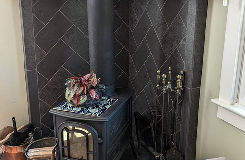 Tiverton House | Coastal Garden Retreat